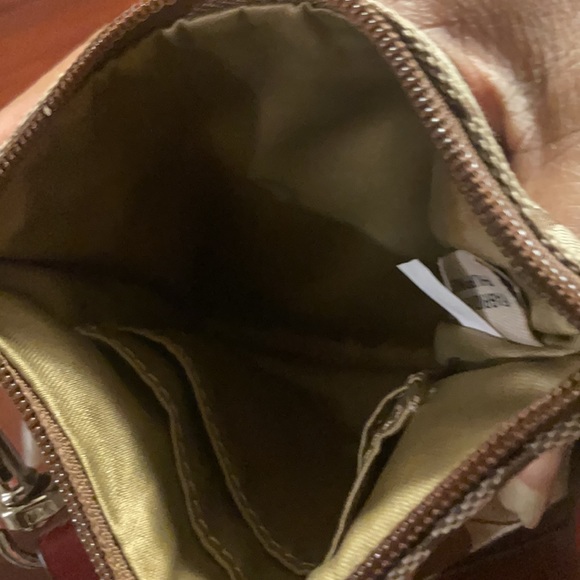 Coach signature wristlet - Picture 4 of 5